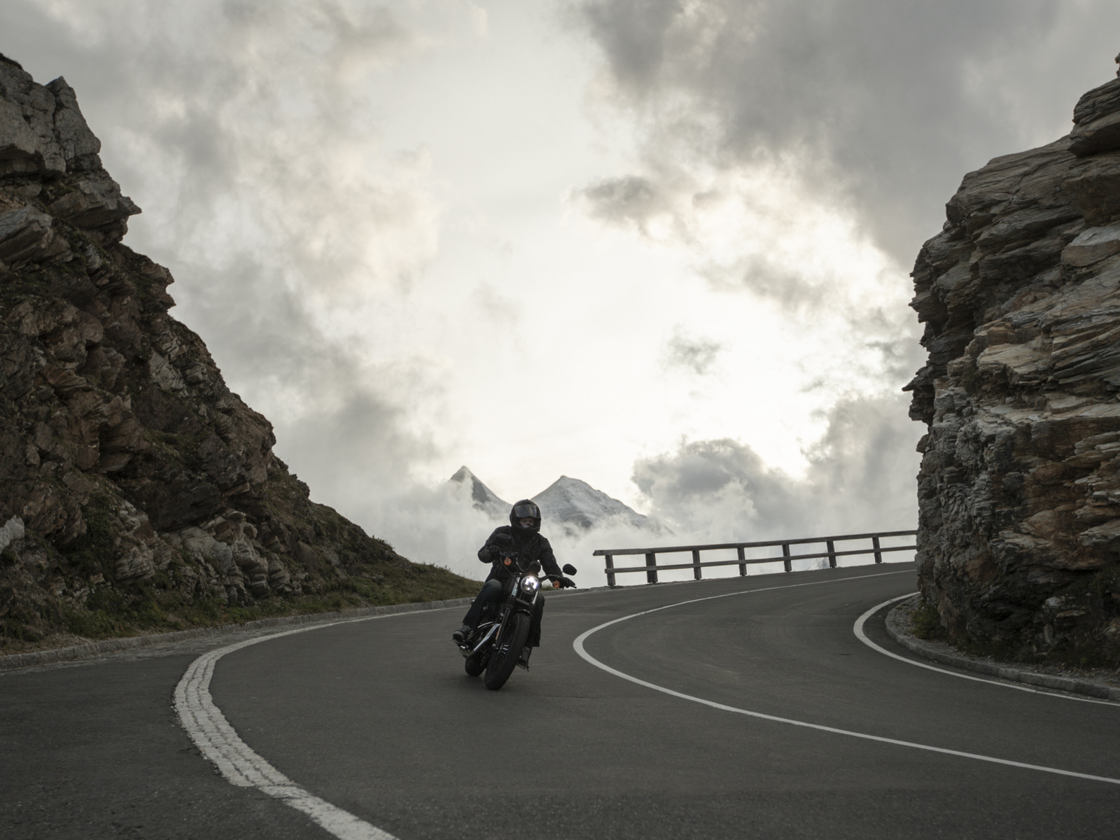 Scenic riding